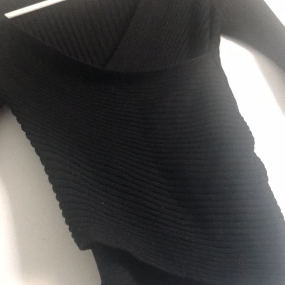 Black wrap sweater - Picture 2 of 3